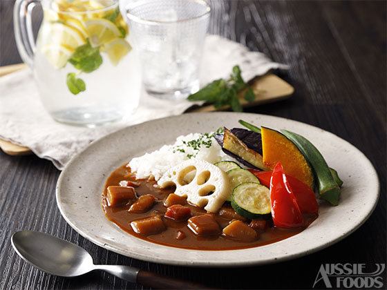 カレーの盛り付け方4選！基本・可愛く・おしゃれに・ガッツリ！_野菜の乗せ方