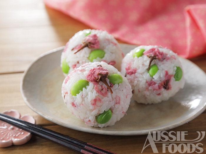 ひな祭り料理「桜のおにぎり」