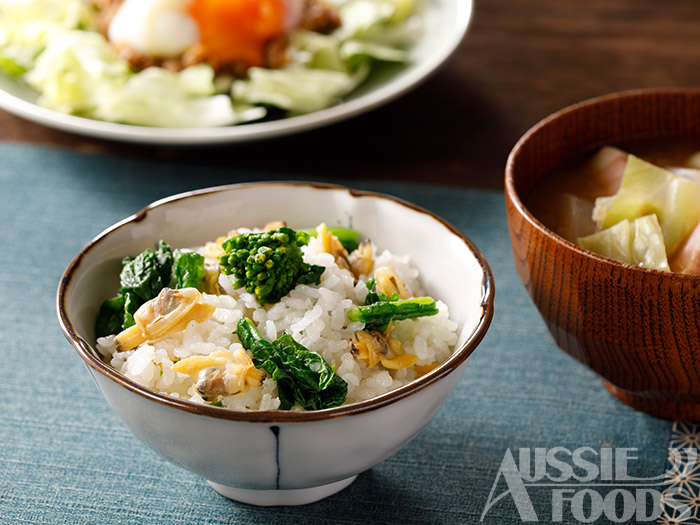 春野菜レシピ「菜の花とあさりの炊き込みご飯」