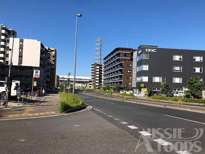 倉庫への道順_高速道路が見えてきます